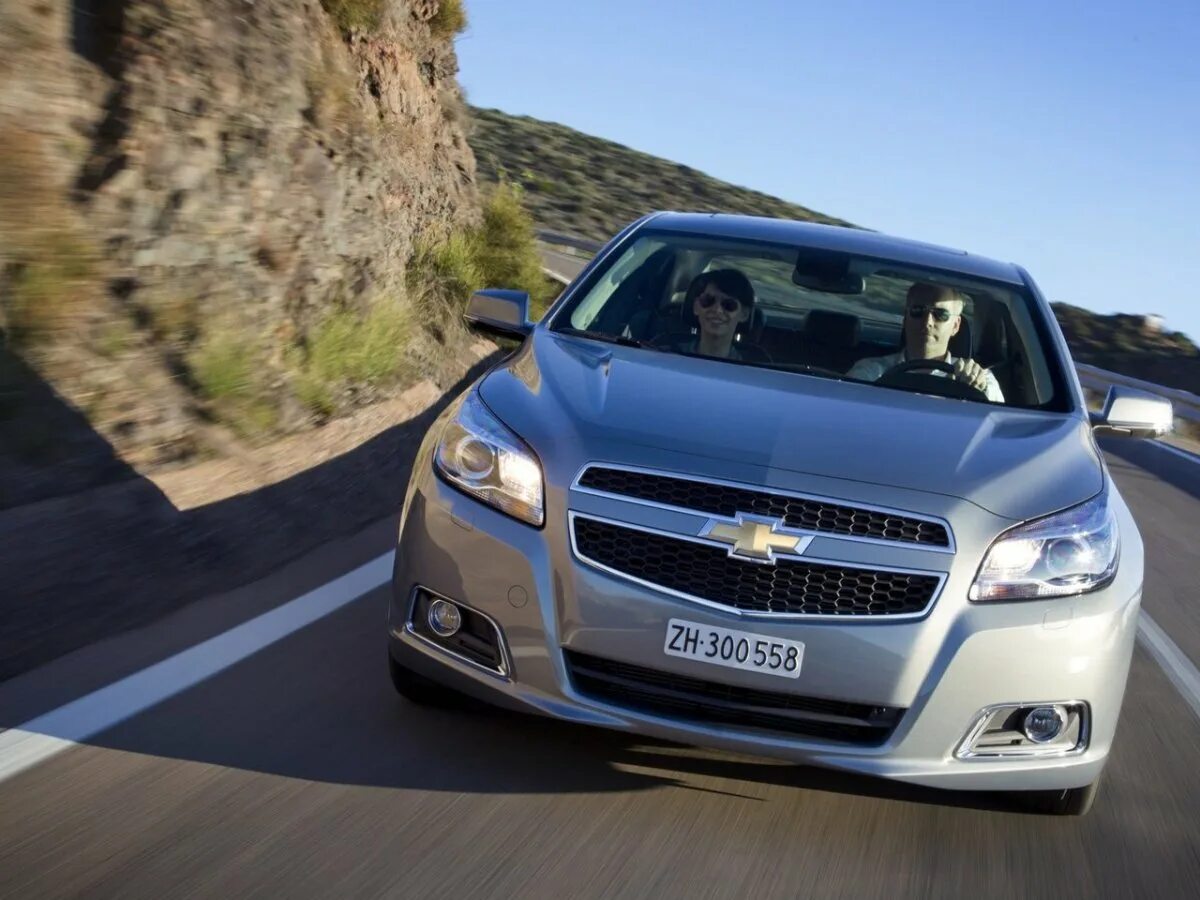 Chevrolet volt 2012. Авто шевроле в брянске. Chevrolet volt 2012. Chevrolet volt 2014. Chevrolet malibu 2012-2016.