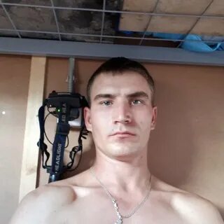 Виталию 33 года