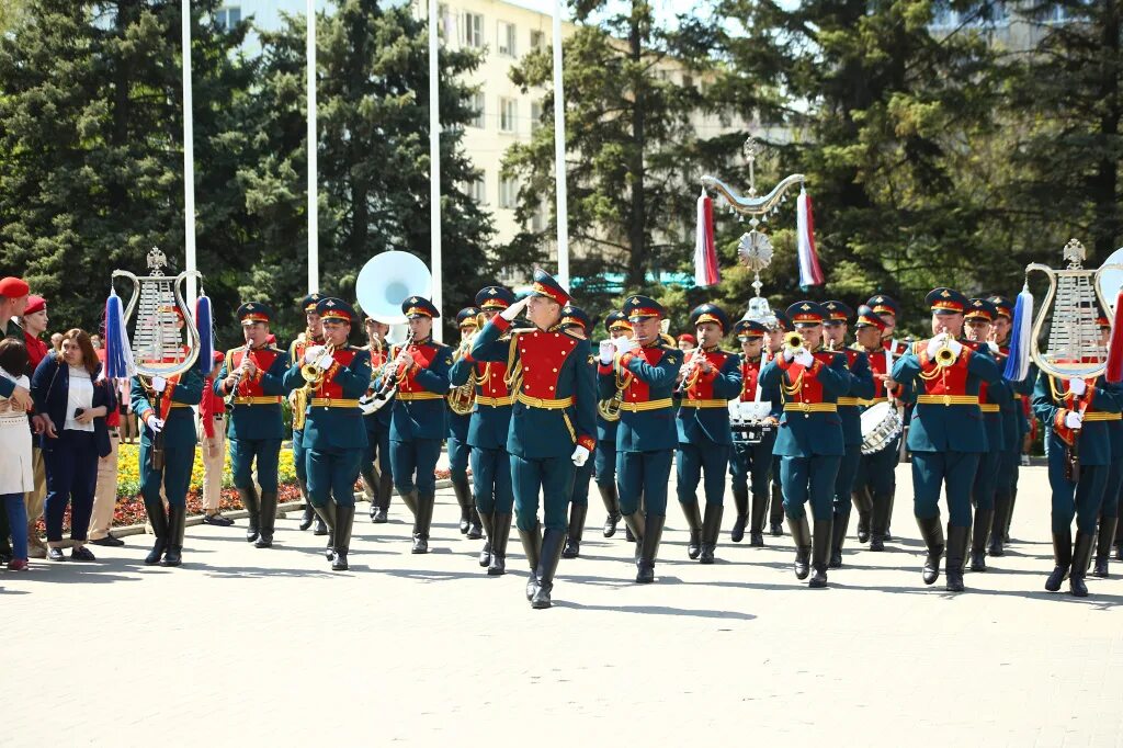 5 мая ростов. Ростов на Дону город воинской славы. Стела «город воинской славы» (Ростов-на-Дону). Возложение венков на 9 мая в Ростове на Дону. Мероприятия с детьми Ростов-на-Дону город воинской славы.