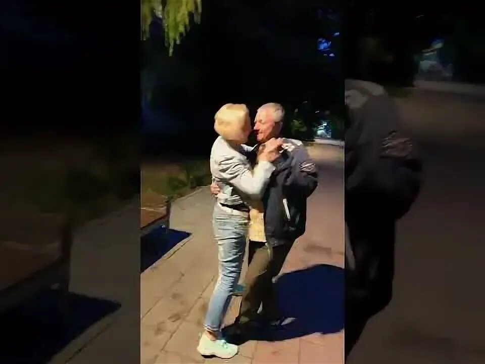 Песня я с ней кайфую сней живу. Песня я с ней кайфую сней живу