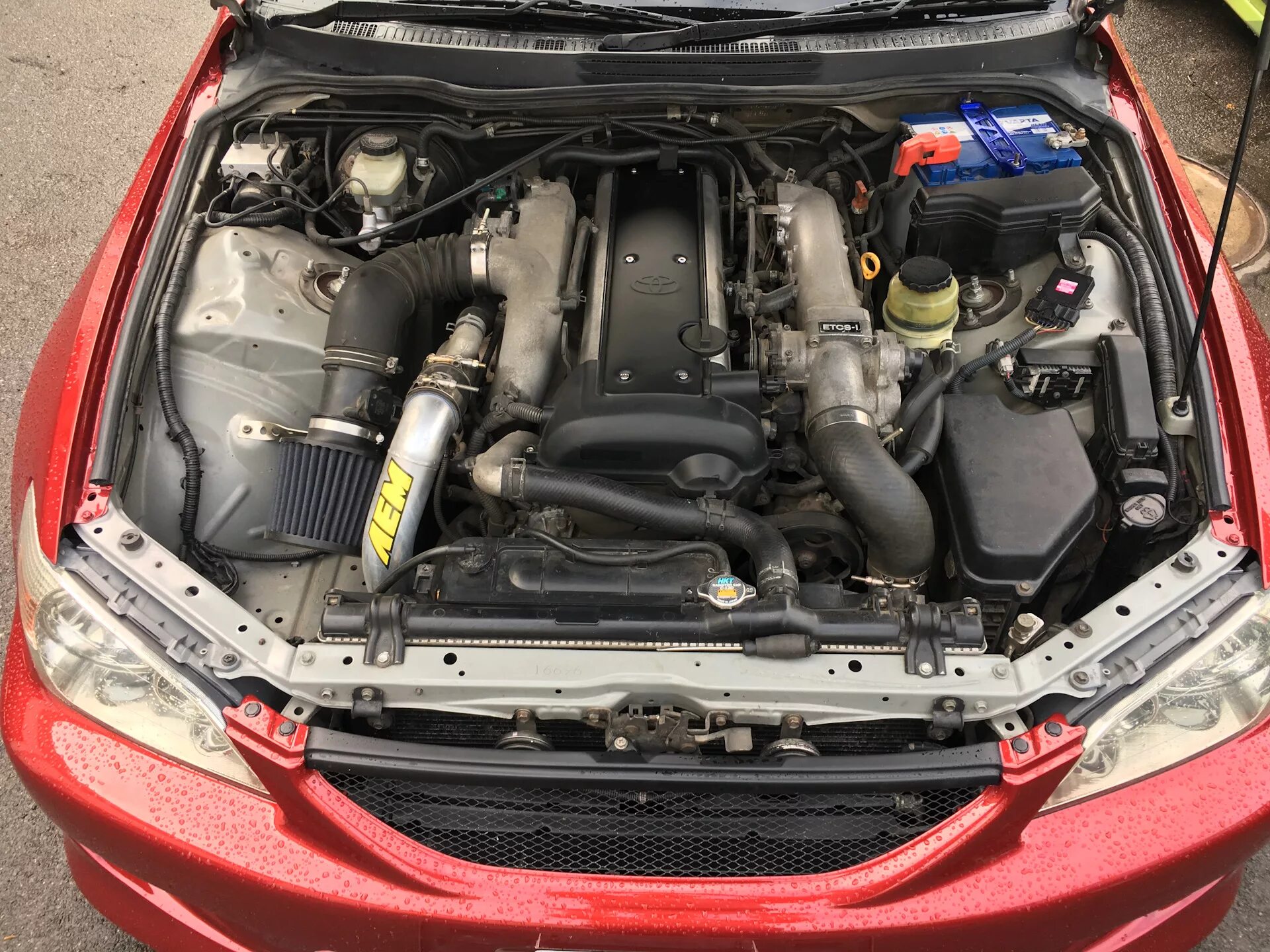 Фотографии подкапотного пространства