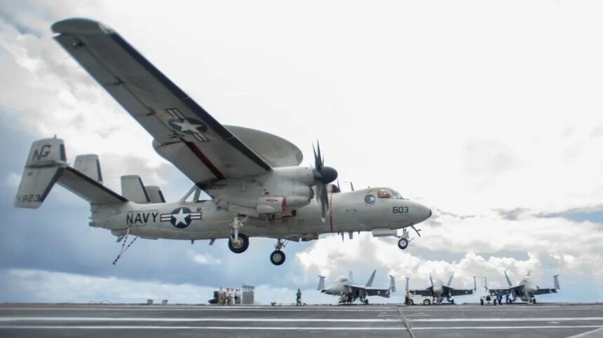 Морская авиация сша. Самолет рэб ea-18g growler. Самолет авианосец. Самолёт разведчик разведчик p-3 orion. Самолеты вмс сша.