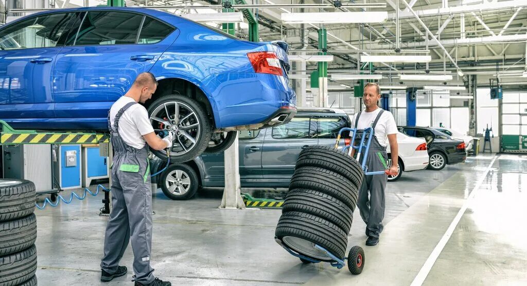 Skoda service. Техническое обслуживание авто. Автодиа уссурийск техосмотр. Установка дилера. Шиномонтаж шкода.