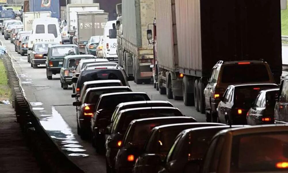 Съезд с м12 на мкад указатель. Выезд на мкад. Указатель на мкад съезд на новорижское шоссе. Нужно выехать из москвы. Выезд с москвы.