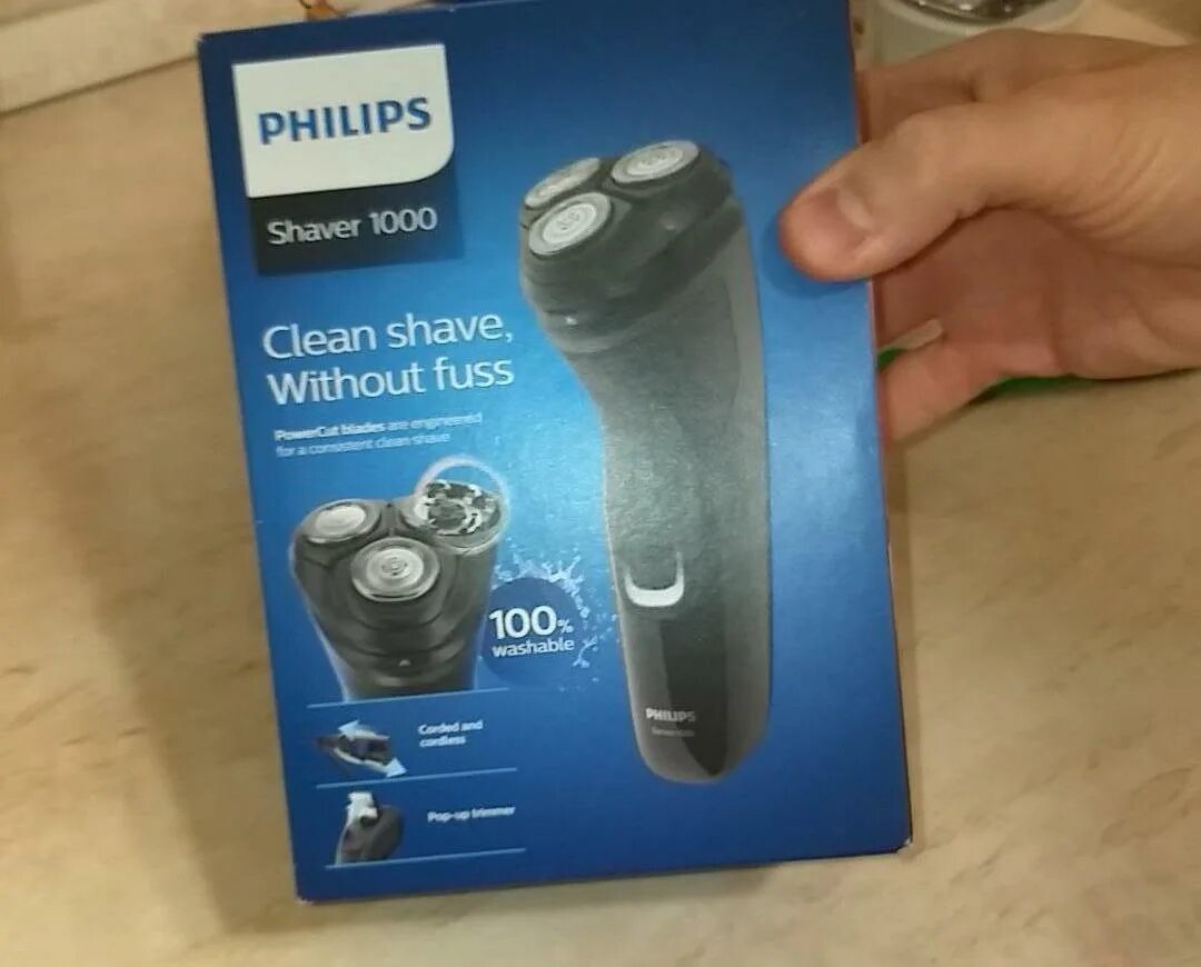 Электробритвы philips series 1000. Philips s1231/41. Бритва Филипс 1231/41. Бритва Филипс Shaver 1000 s 1231. Электро бритва Филлипс с1520.