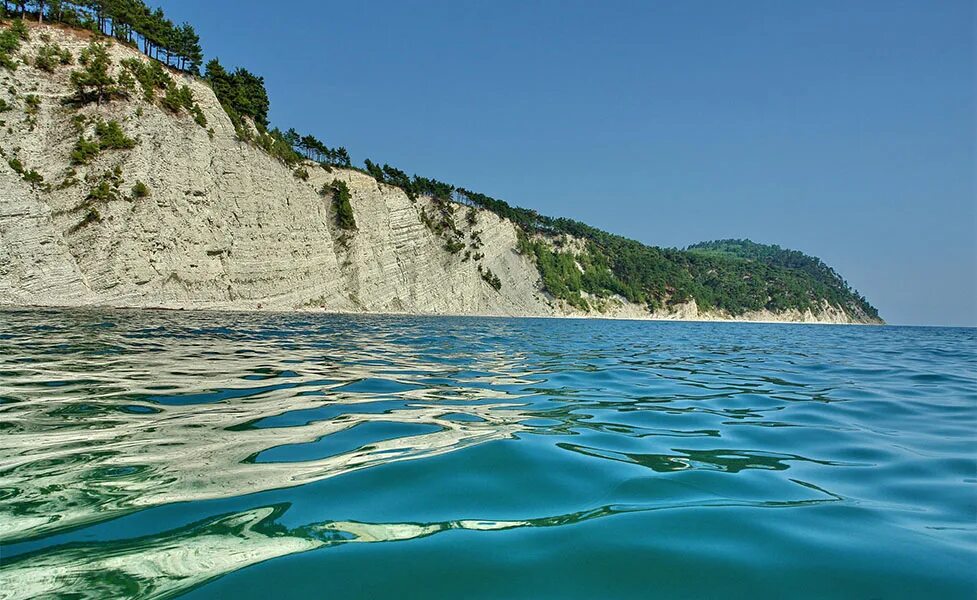 Пляж голубая бездна Джанхот. Голубая бухта Бжид. Базы черноморского побережья