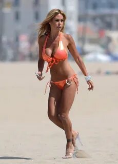Ongemak Zeeziekte Meetbaar sarah rafferty bikini huiselijk Sitcom Vervagen