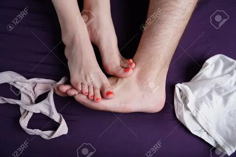 Feet vs foot