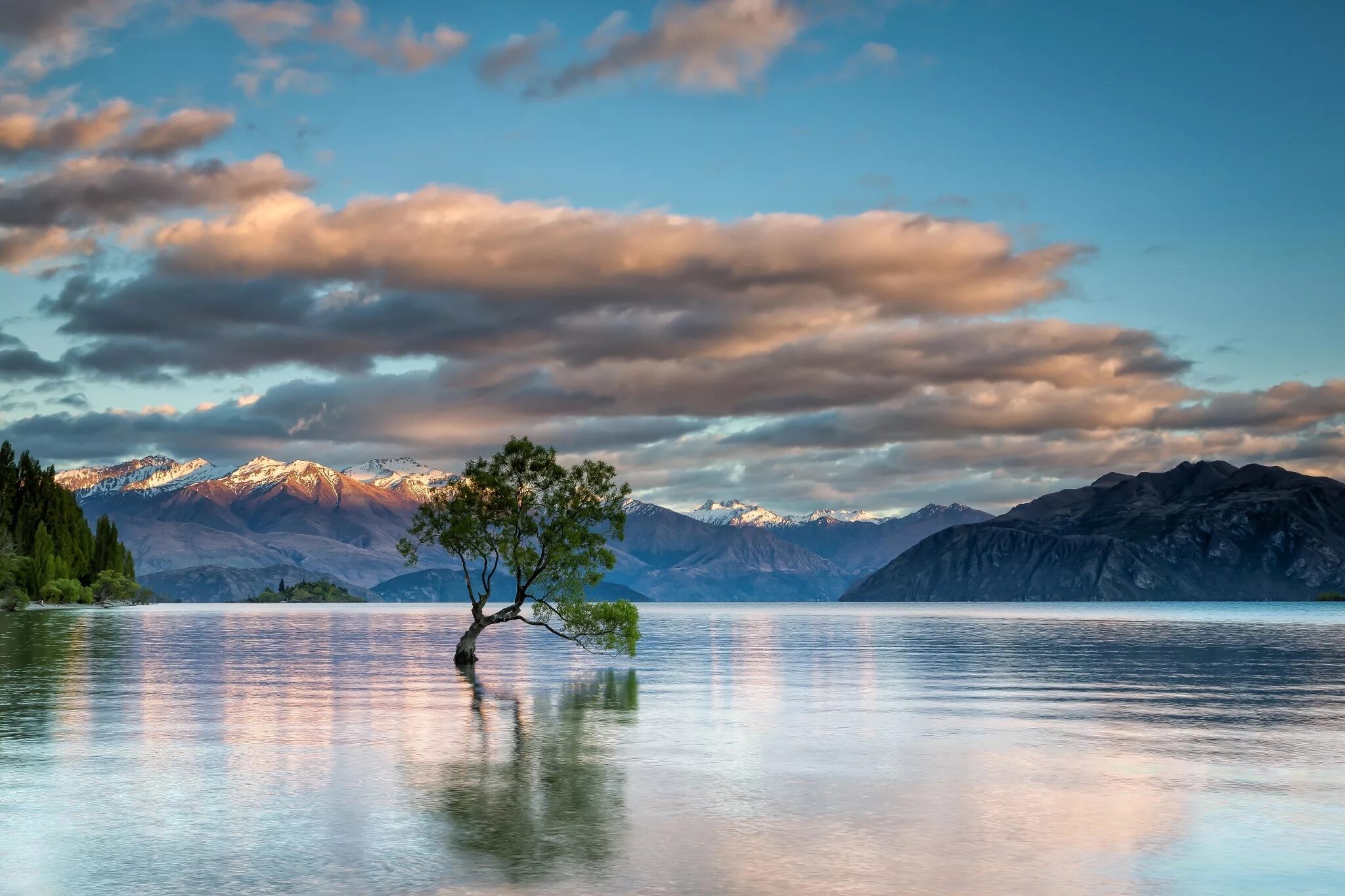 Lake download. Озеро оушен Вайоминг. Озеро Таупо новая Зеландия. Озеро Комо. Морской заповедник Саут-Уотер-Кей,.