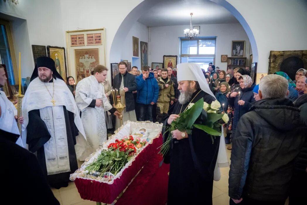 Бабку похоронили. Могила Натальи Пугачевой Бурановские бабушки. Село Бураново Малопургинского района Удмуртии Церковь. Похороны Натальи Пугачевой Бурановские.