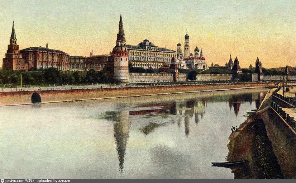 Каким был первый московский кремль. Белый Кремль Москва. Московский Кремль 1905 год. Московский Кремль 1909 года.