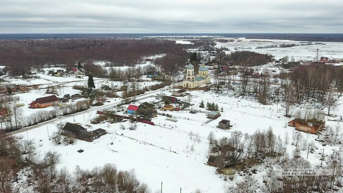 Погода черное новгородской. Деревня чёрное ленинградская область. Деревня боровенка новгородская область. Бронница церковь спаса преображения. Поселок волот великий новгород.