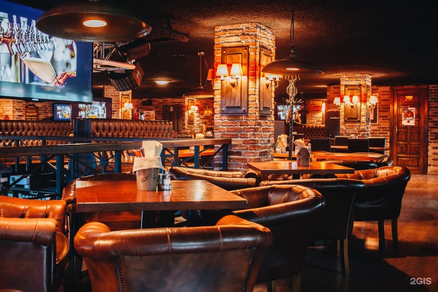Москва улица фридриха энгельса 3-5с1 351 bar. Бар 351 на бауманской. Бар 351 на бауманской. 351 бар бауманская. Hunter bar бауманская.