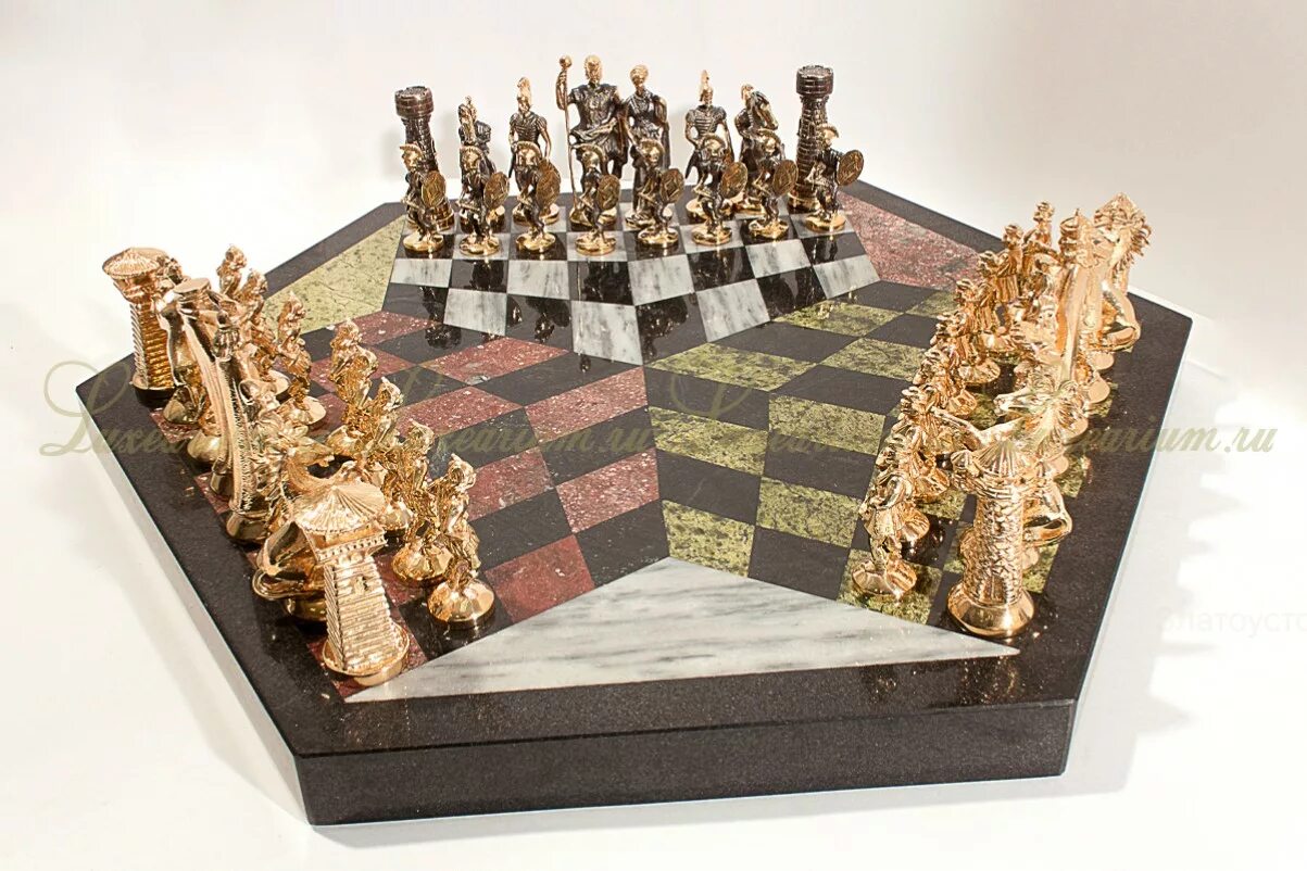 Шахматы с живыми соперниками. Шахматы «Каролинги и мавры». Шахматы Чарльза Холландера. Красивая шахматная доска.