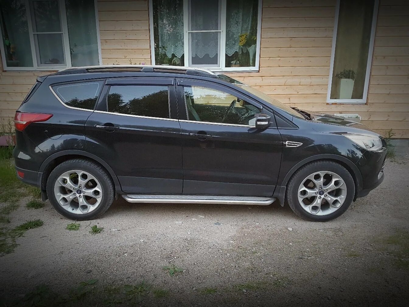 Колеса куга 2. Ford Kuga 2 r19. Ford Kuga 1 r19. Колеса Ford Kuga r17. Ford Kuga 2 на 18 дисках.