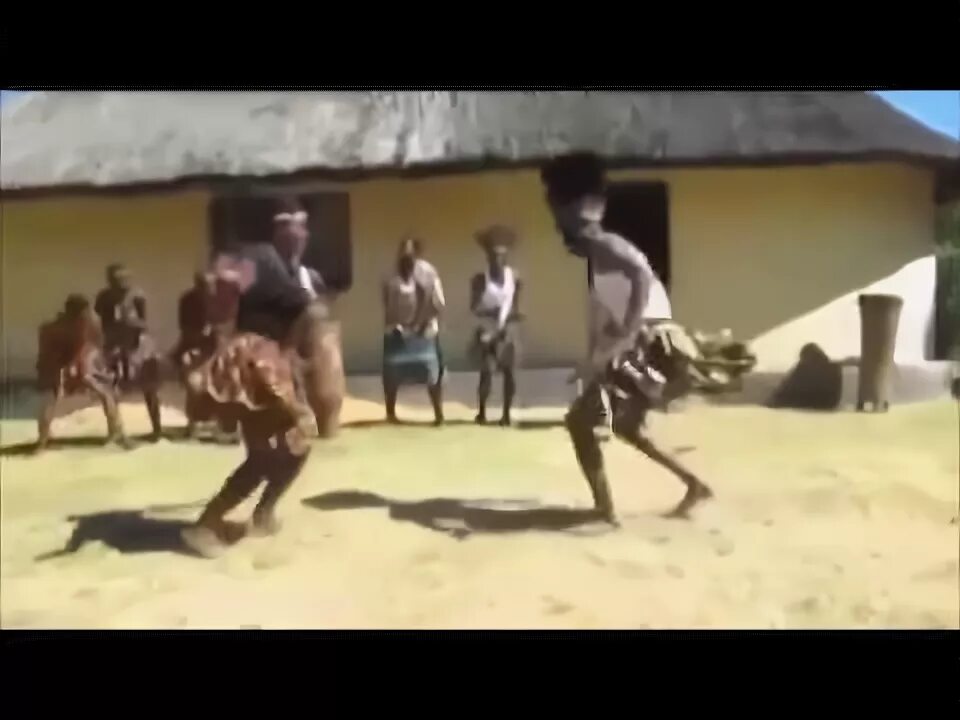 Клипы где негры танцуют. Дискотека в Африке. Танец папуасов. Папуасы пляшут. Папуасы танцуют под татарские частушки.