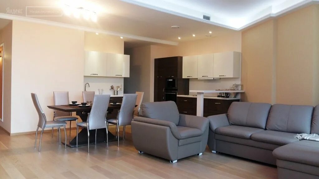 Казань губкина 52 год постройки. Квартиры на чистопольской в казани. Казань рашида вагапова ул д 3. Казань, ул. Казан посуточни квартира.