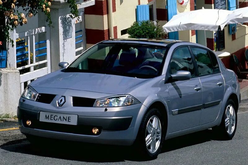 Рено меган 1.3. Renault Megane 1. Renault Megane 2 седан. Рено Меган 2 седан 2005. Рено Меган седан 2003.