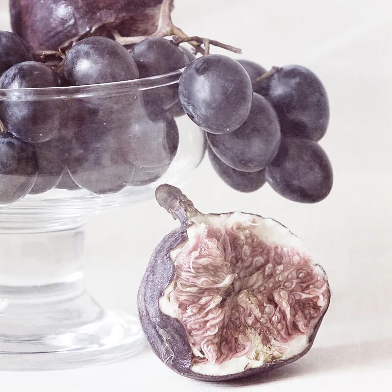 натюрморт с грушами. виноград инжир. виноград, голубика, малина, сливы. гранат, виноград, инжир. виноград инжир.