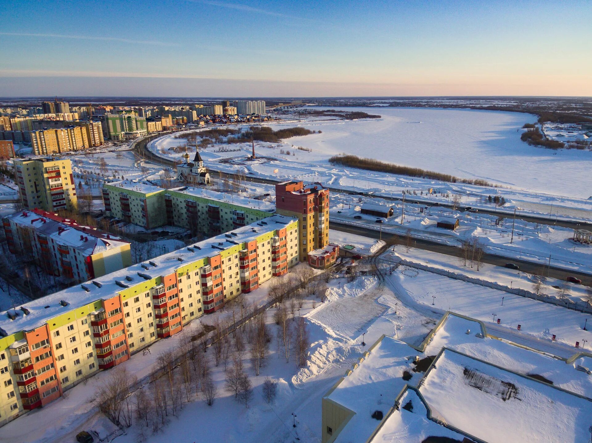 Северный городок 52. Диксон. Северный городок Томск. Диксон город. Посёлок городского типа Северный.