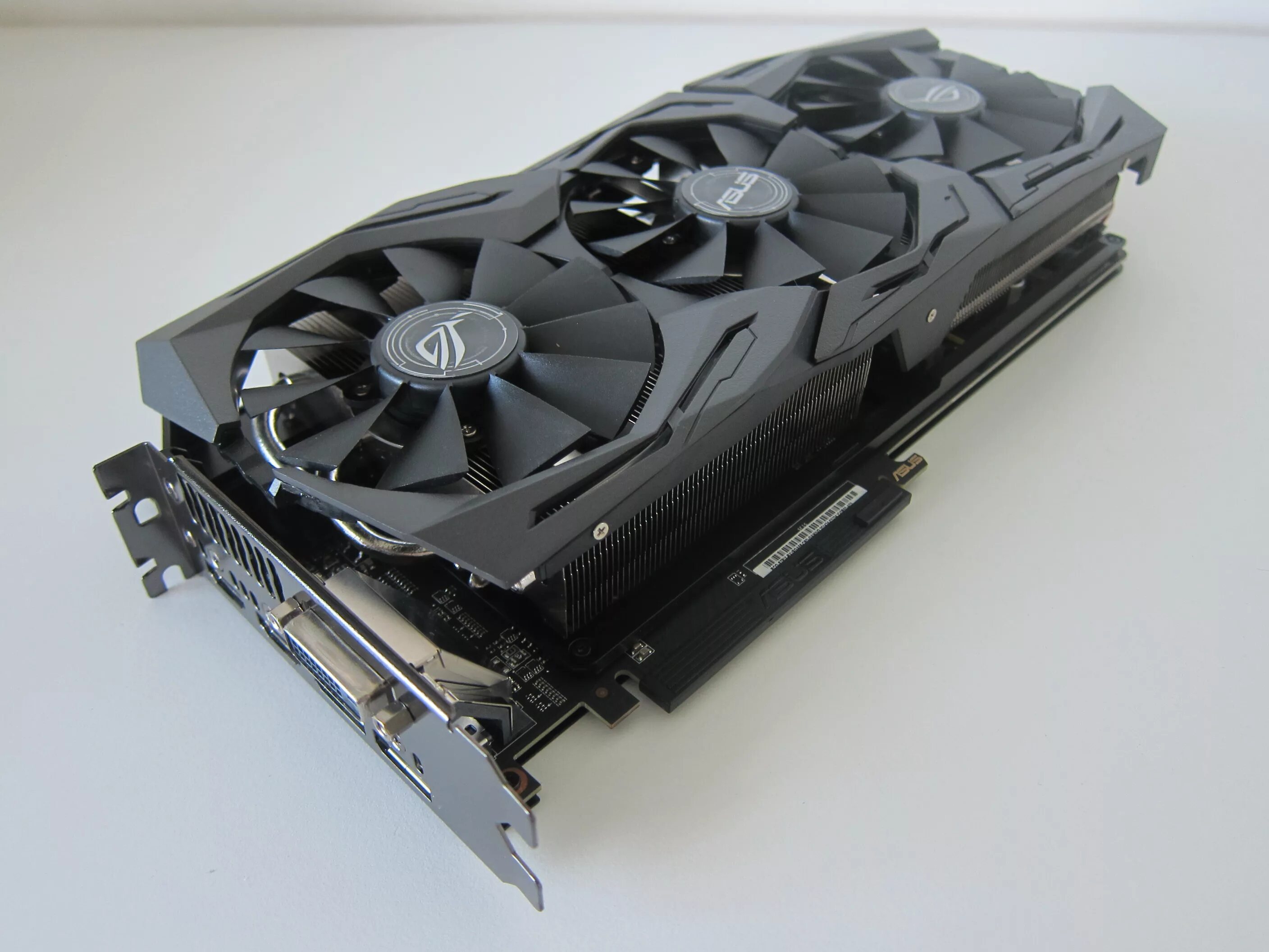 Vega 56 strix. Asus rog strix rx vega 56. Vega 56 8gb. Asus rog strix rx vega 56. Vega 56 strix.