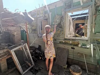 В мирные года человек