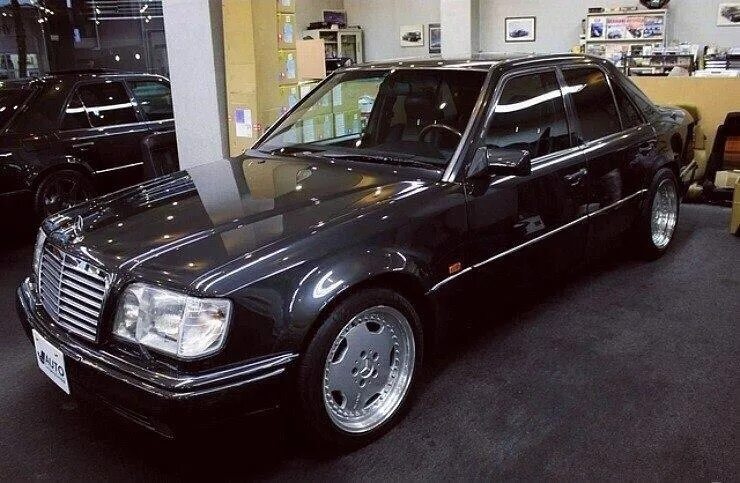 Купить мерседес 124 с пробегом. Мерседес Бенц 124. Mercedes Benz w124 e60. Мерседес w124 e60 AMG. Mercedes w124 e200.