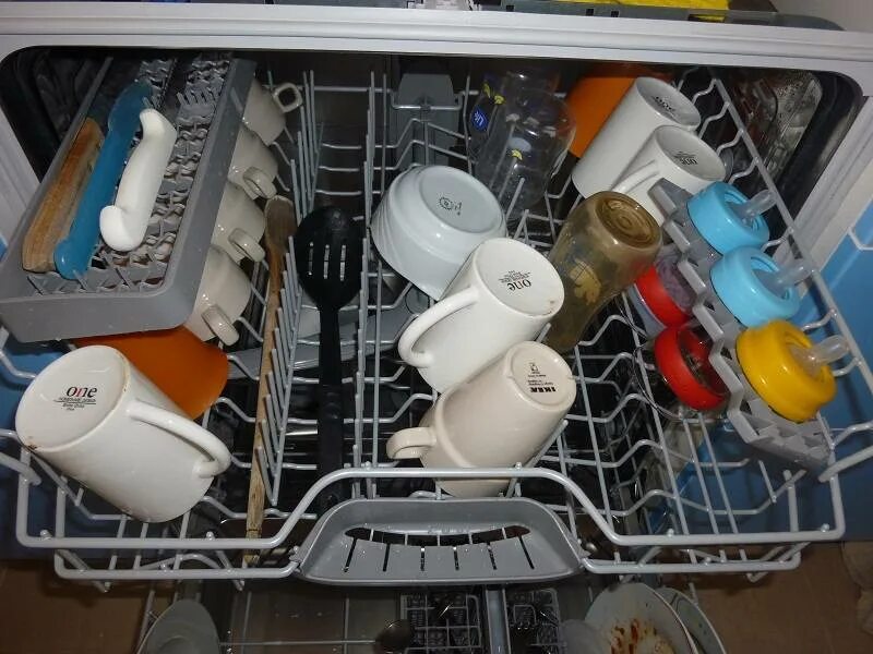 Раскладка посуды в посудомоечной машине Леран. Посуда в посудомойке. Загрузка посуды в посудомоечную машину. Размещениепосуды в посудо мойки.