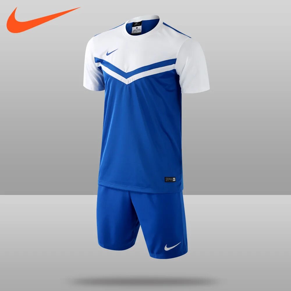 Футбольная форма Nike nerazzurri. Формы найк в спортмастере. Форма найк Новицкий. Nike 2006 Jersey Soccer t90.