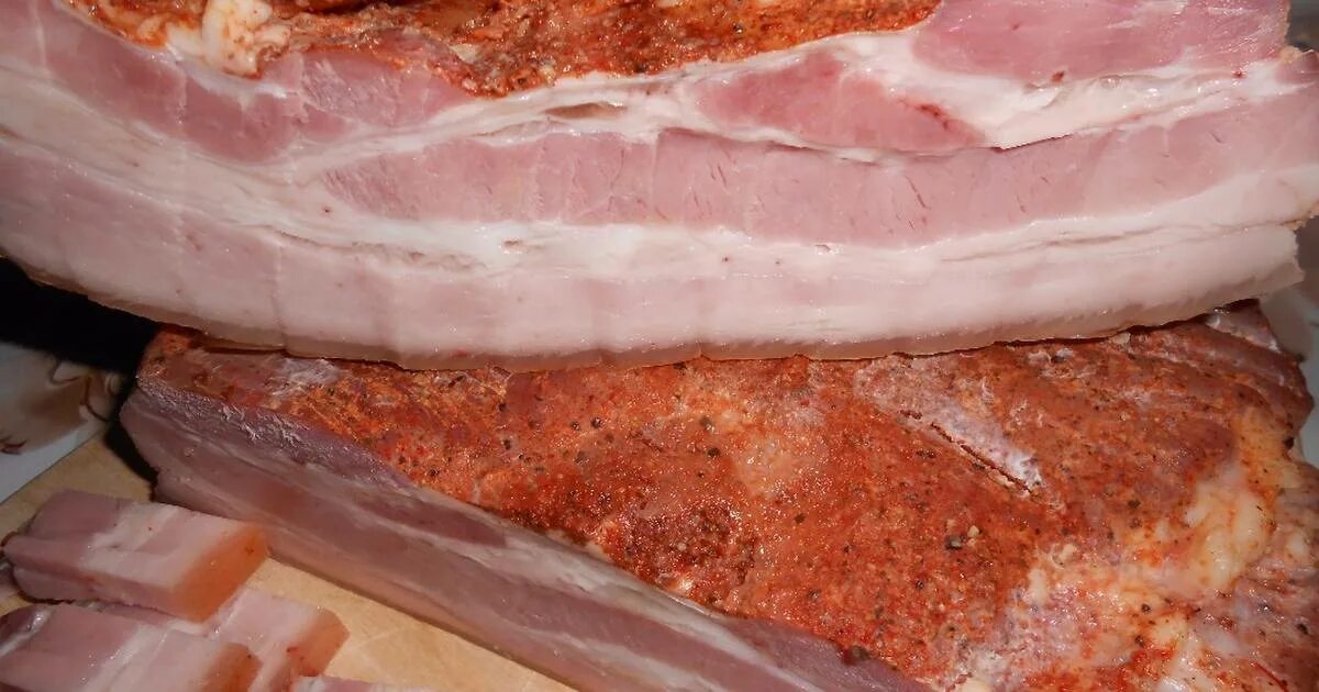 Грудинка свиная. Свинина грудинка. Бекон и подчеревок. Грудинка в духовке. Как сделать домашнюю грудинку из свинины.