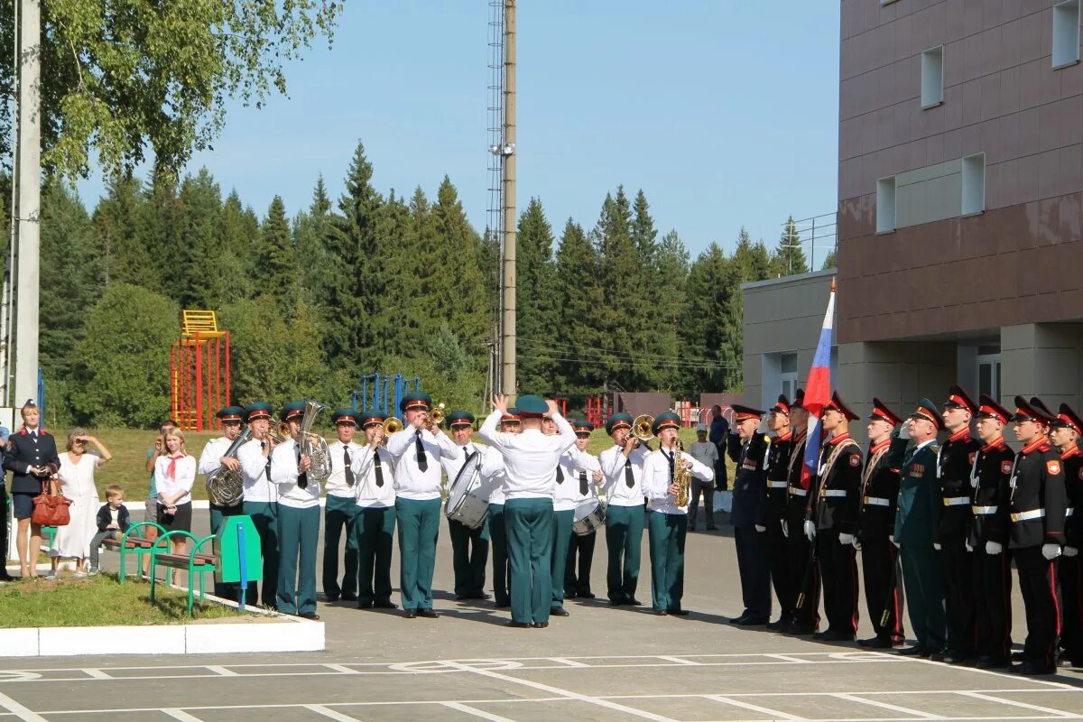 Кадетский корпус просница. Просница Кировская область кадетский корпус. Кадетская школа Киров Просница.