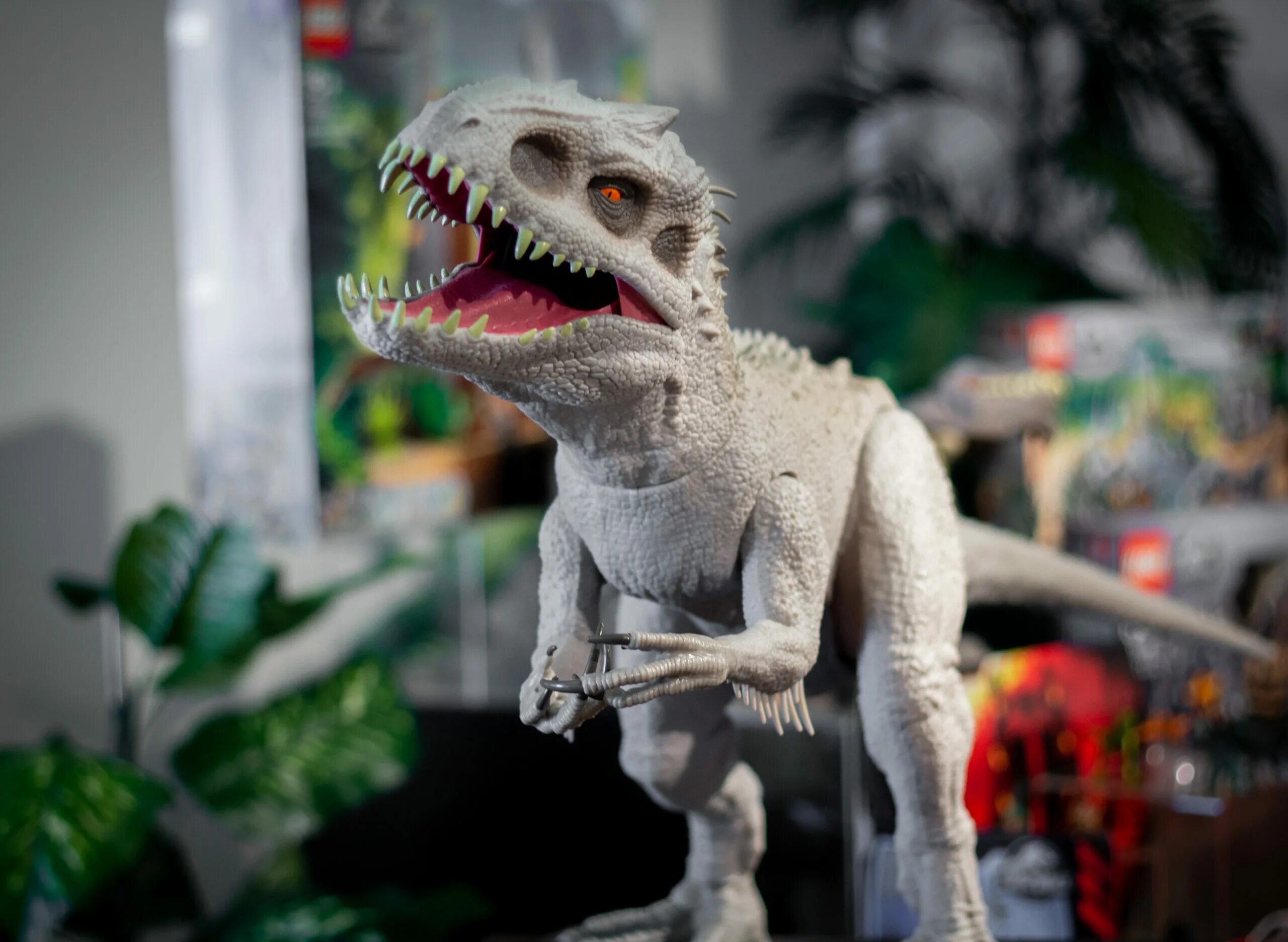 Покажи индоминус рекс. Mattel Jurassic World Индоминус рекс. Мир Юрского периода byljvbyec HTRC. Jurassic World Индоминус. Mattel мир Юрского периода Индоминус.