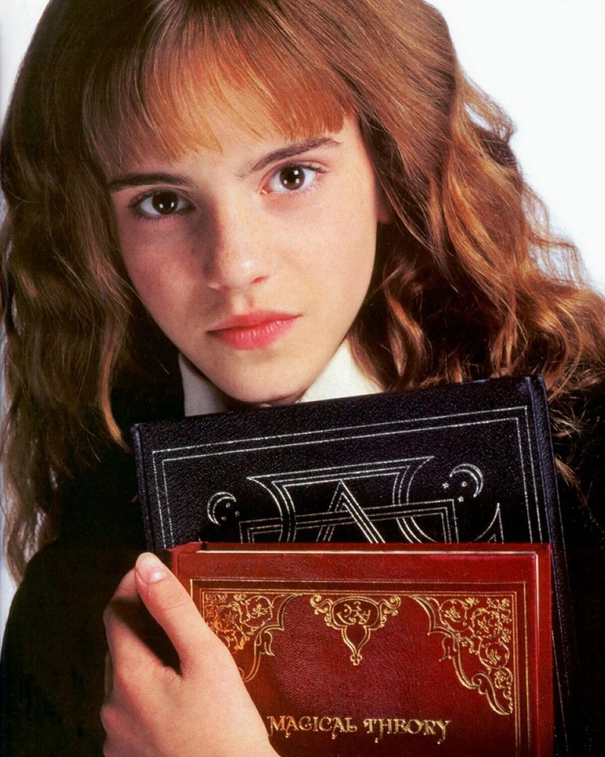Гермиона грейнджер. Harry potter - гермиона грейнджер. Книжная гермиона грейнджер. Гермиона грейнджер гермиона грейнджер. Гермиона грейнджер хогвартс.