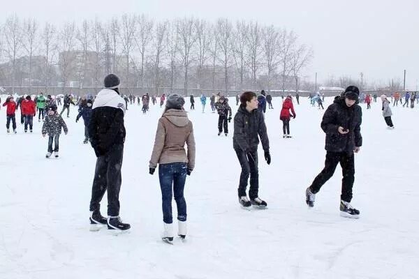 Айс пермь. Стадион Юность Пермь. Каток Юность Пермь. Трудовые резервы Пермь каток. Орлёнок Пермь каток.