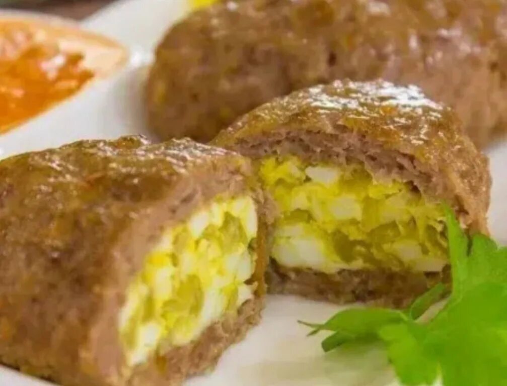 Зразы мясные с яйцом и луком. Зразы с яйцом и луком. Зразы мясные с яйцом. Зразы мясные в духовке. Рецепт домашних зраз