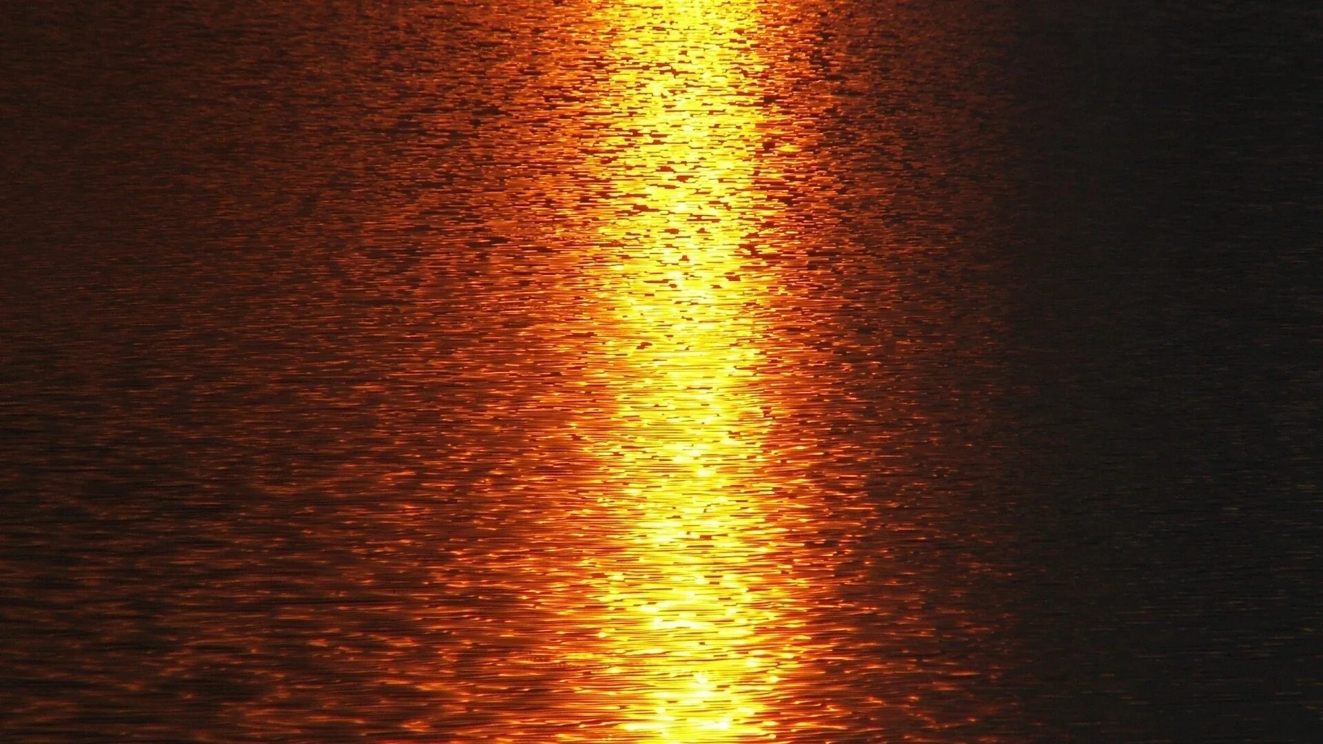 Свет отраженный от воды. Блики на воде. Солнечные блики на воде. Отражение солнца в воде. Отблески солнца на воде.