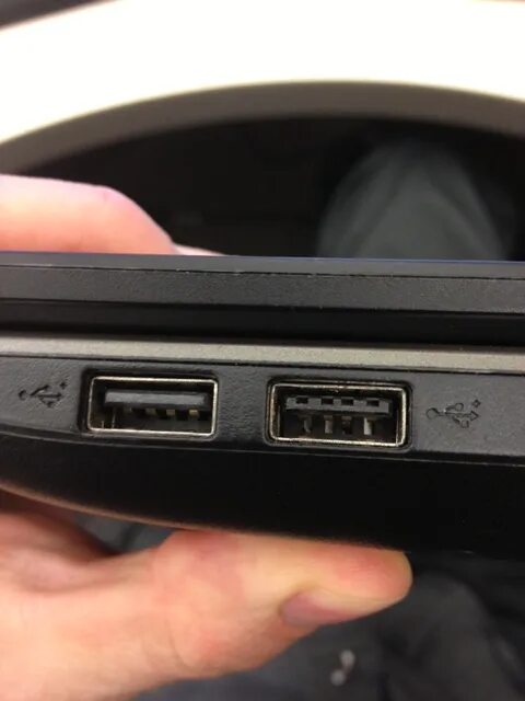 Aspire 3 зарядка. Acer USB 7007. Разъем USB 3.0 для ноутбука Acer Aspire 7. Порт USB ноутбук Асер 2011. Acer 5620g USB Port.