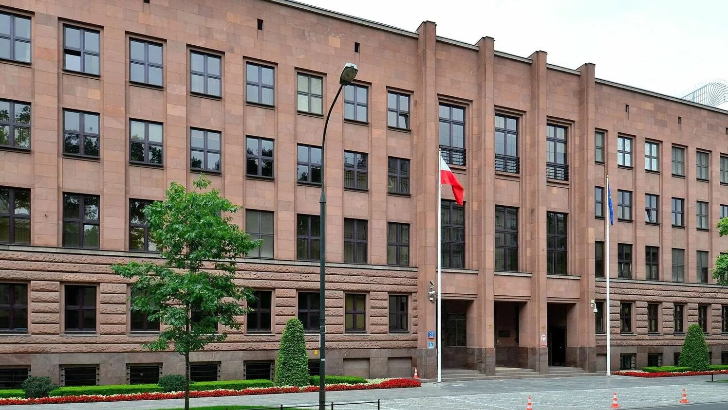 Матеуш моравецкий. Министерство иностранных дел польша варшава. Глава мид польши збигнев рау. Министерство иностранных дел польши. Мид польши заявил.