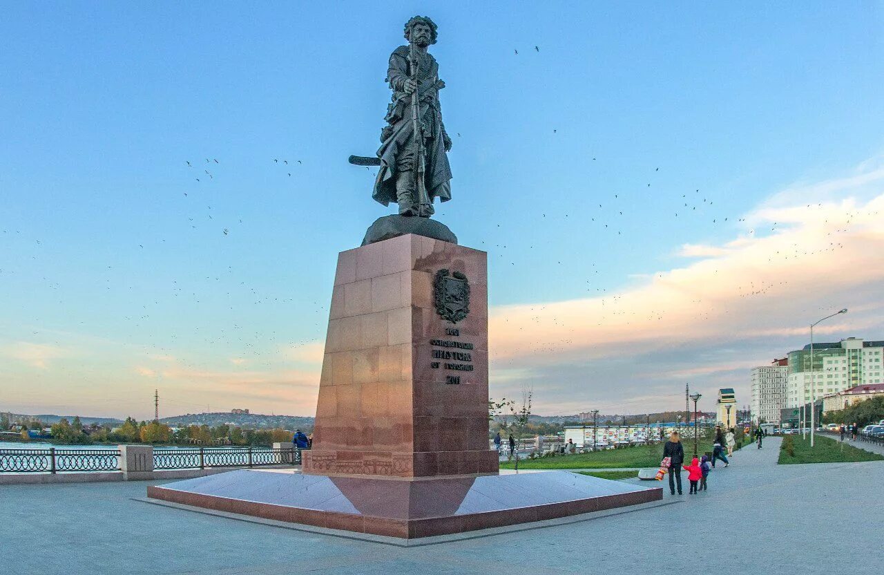 Яков похабов основатель иркутска памятник. Яков похабов иркутск памятник. Яков похабов основатель иркутска памятник. Основатель иркутска. Памятник основателю иркутска якову похабову.