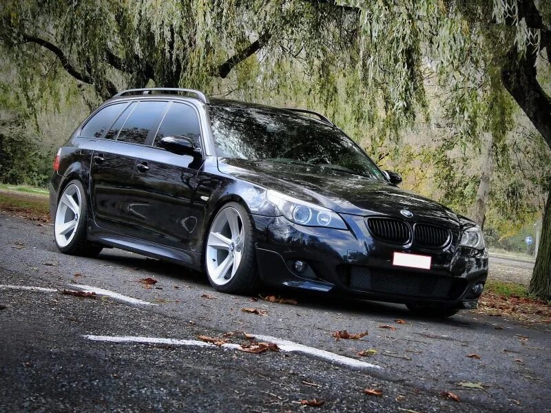 Бмв е60 полный привод. BMW m5 e91. BMW e61 m. БМВ е60 универсал. BMW e60/e61.