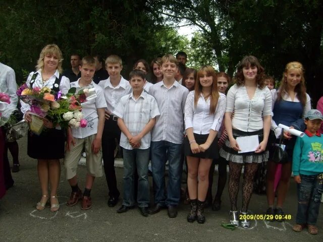 Выпуск 2009 школа. Выпуск 2009 года школа 1. Багерово школа 1. Выпускники 2009-2010 года. Выпускной 2010.