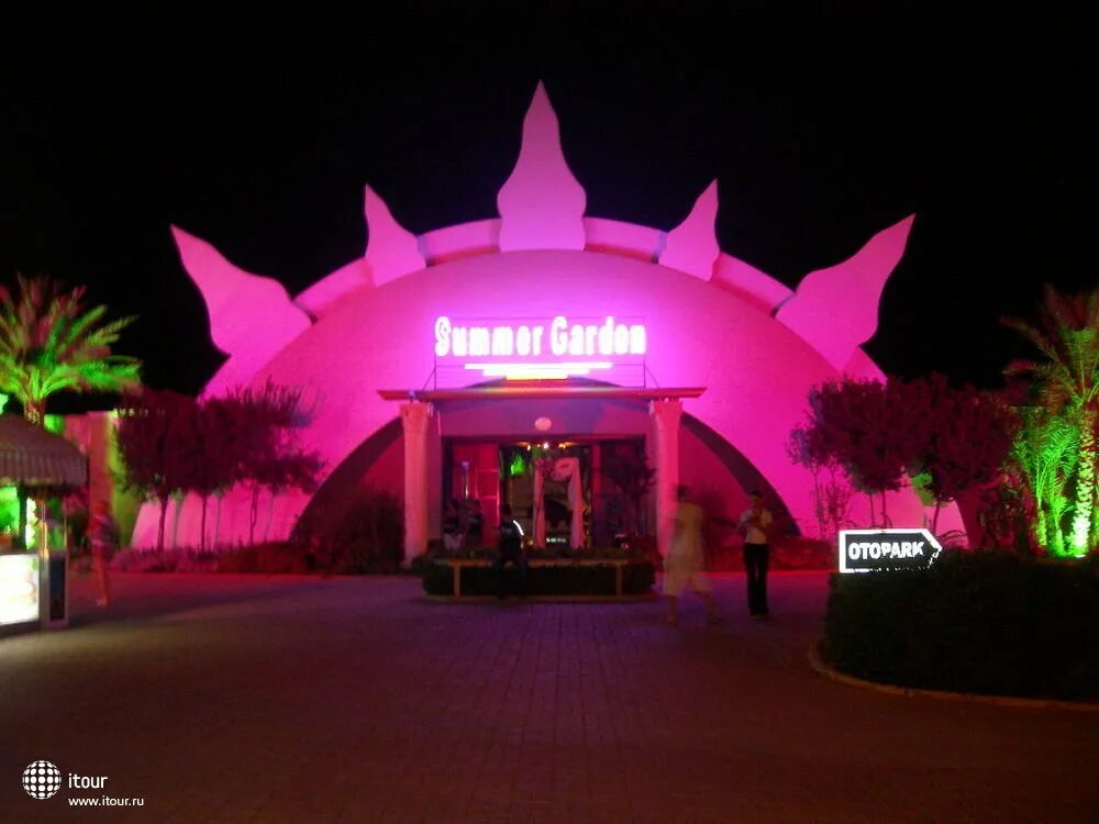 Club summer garden. Саммер гарден турция. summer garden конаклы. ночной клуб саммер гарден турция. summer garden алания ночной клуб.