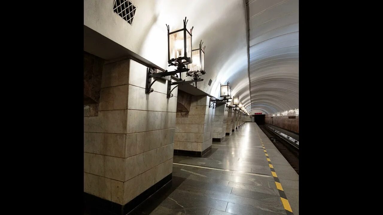 Уральская станция метро екб. Станция метро уральская. Екатеринбургский метрополитен станция уральская. Метро уральская. Станция метро уральская екатеринбург.