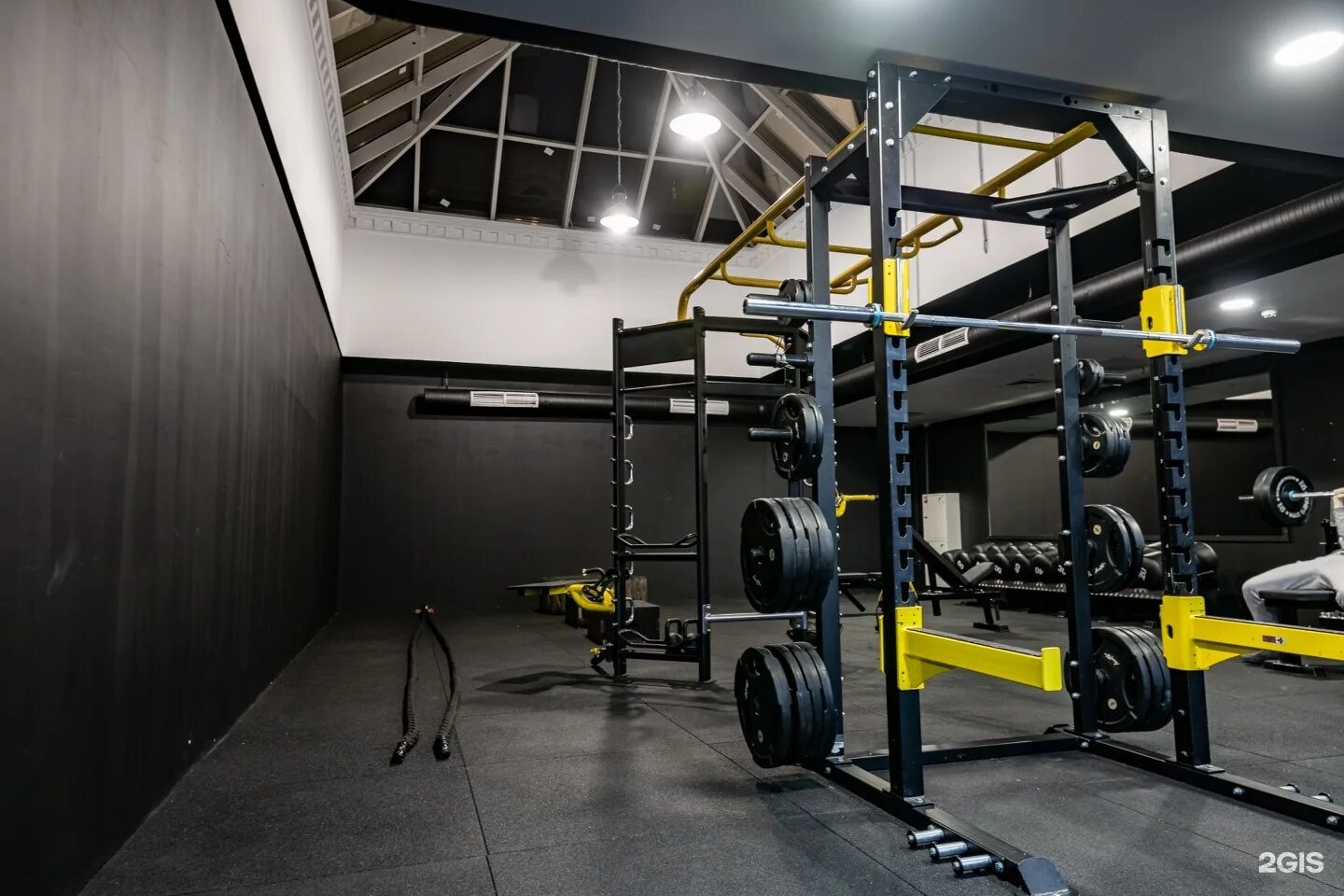 King s gym. Kings gym рио. kings gym дмитровское шоссе. gym-gym фитнес клуб москва. зона функционального тренинга.
