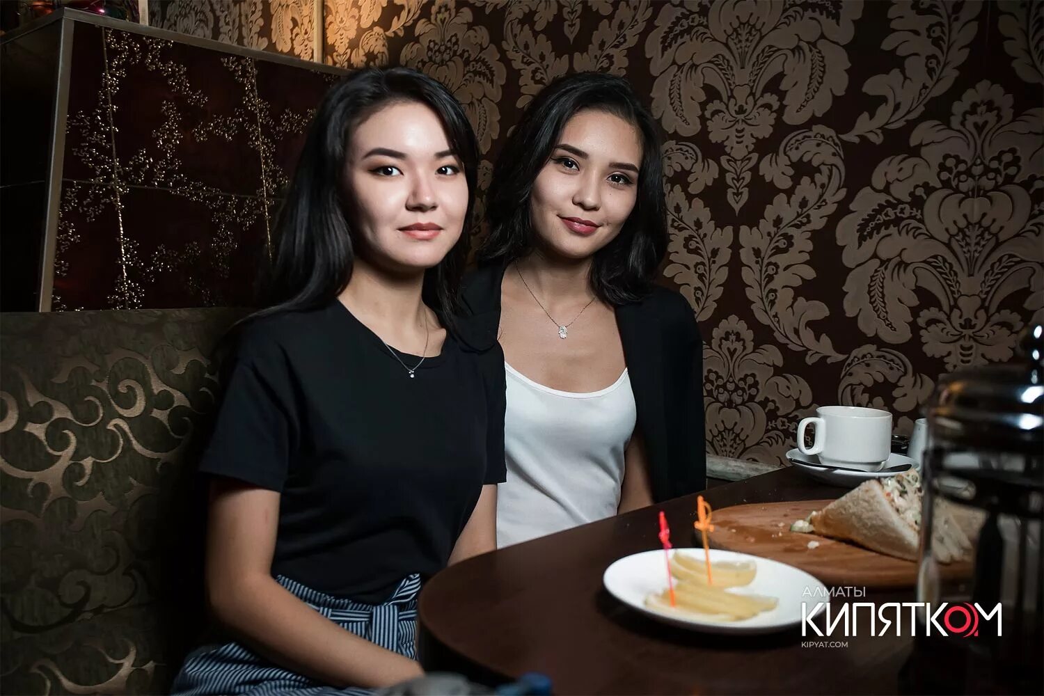 кыздар бар эс алганга москва. кыздар бар. гулзада жамгырчиева. Super сулуу. айзада джамбурчиева.