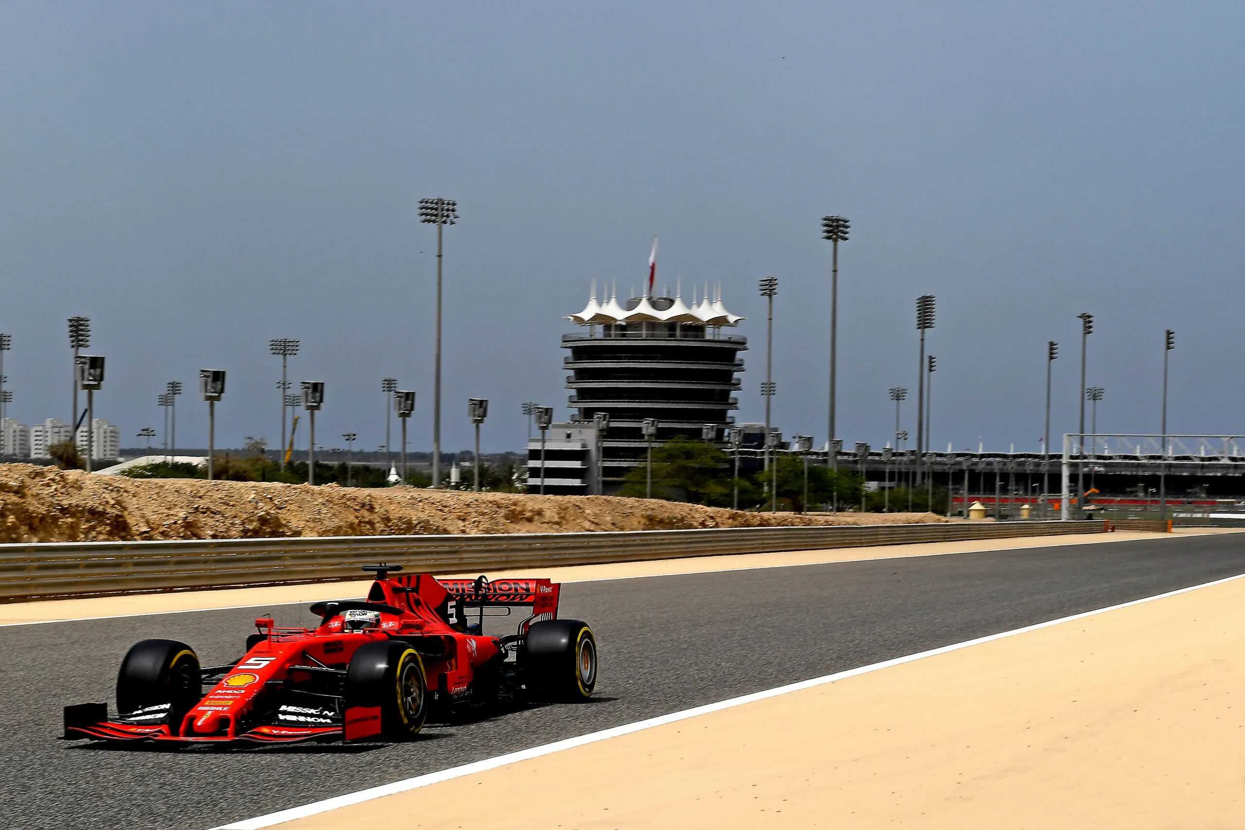 F1 bahrain sakhir circuit - art. Бахрейн новости. Бахрейн новости. Хасса бинт мохаммед бин халифа аль нахаян. Ньюс бахрейн.