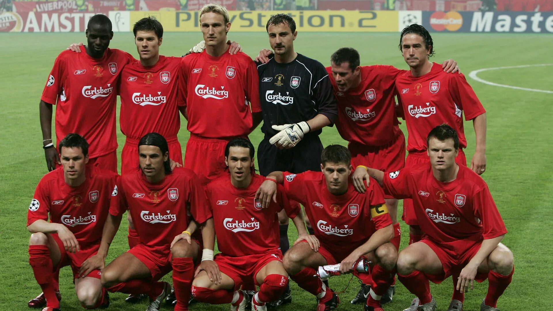 Ливерпуль сайт русскоязычных. Ливерпуль лига чемпионов 2005. ливерпуль форма 2005. финал лч 2005 ливерпуль.