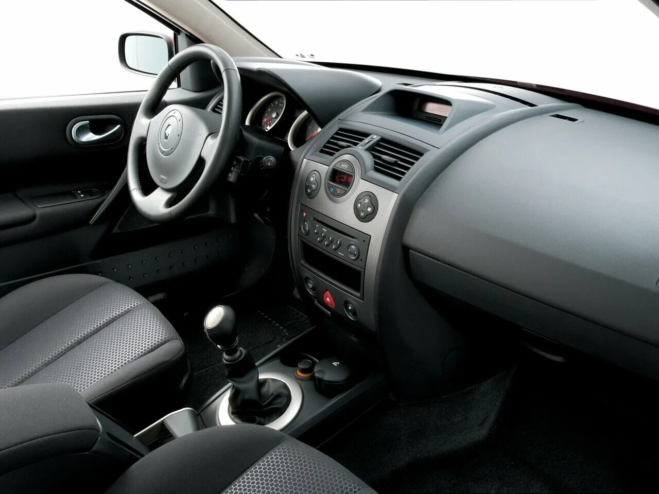 2004 Renault Megane RS - характеристики, фото, цена.