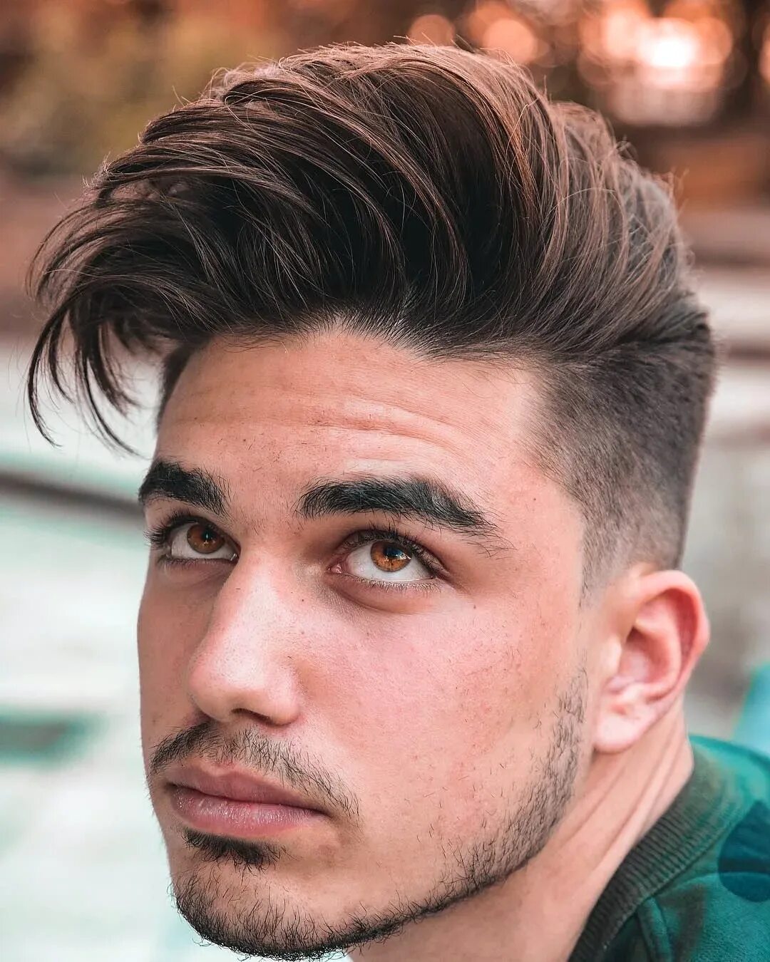 Прическа кок. Квифф фейд. Квифф андеркат. Канадка Квифф. Quiff (Квифф) короткая.