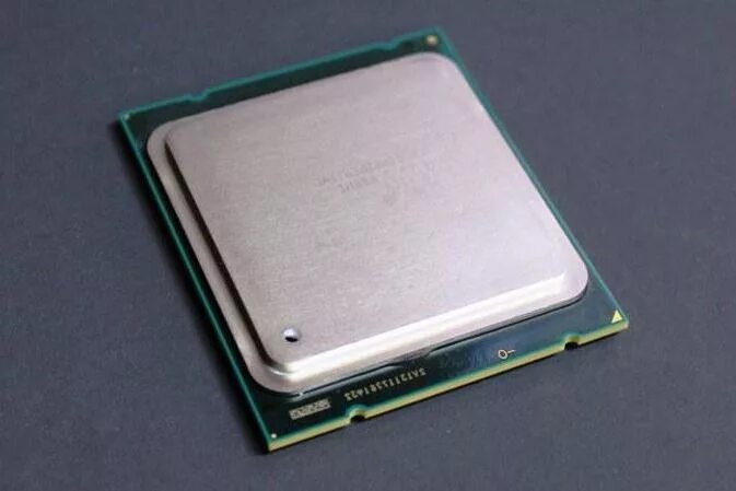 Core i5 частота процессора. Intel Core i7 3820. Intel Core i7-3820 Malay. I7 3820 Sandy Bridge. Интел кор i7 3820 характеристики.